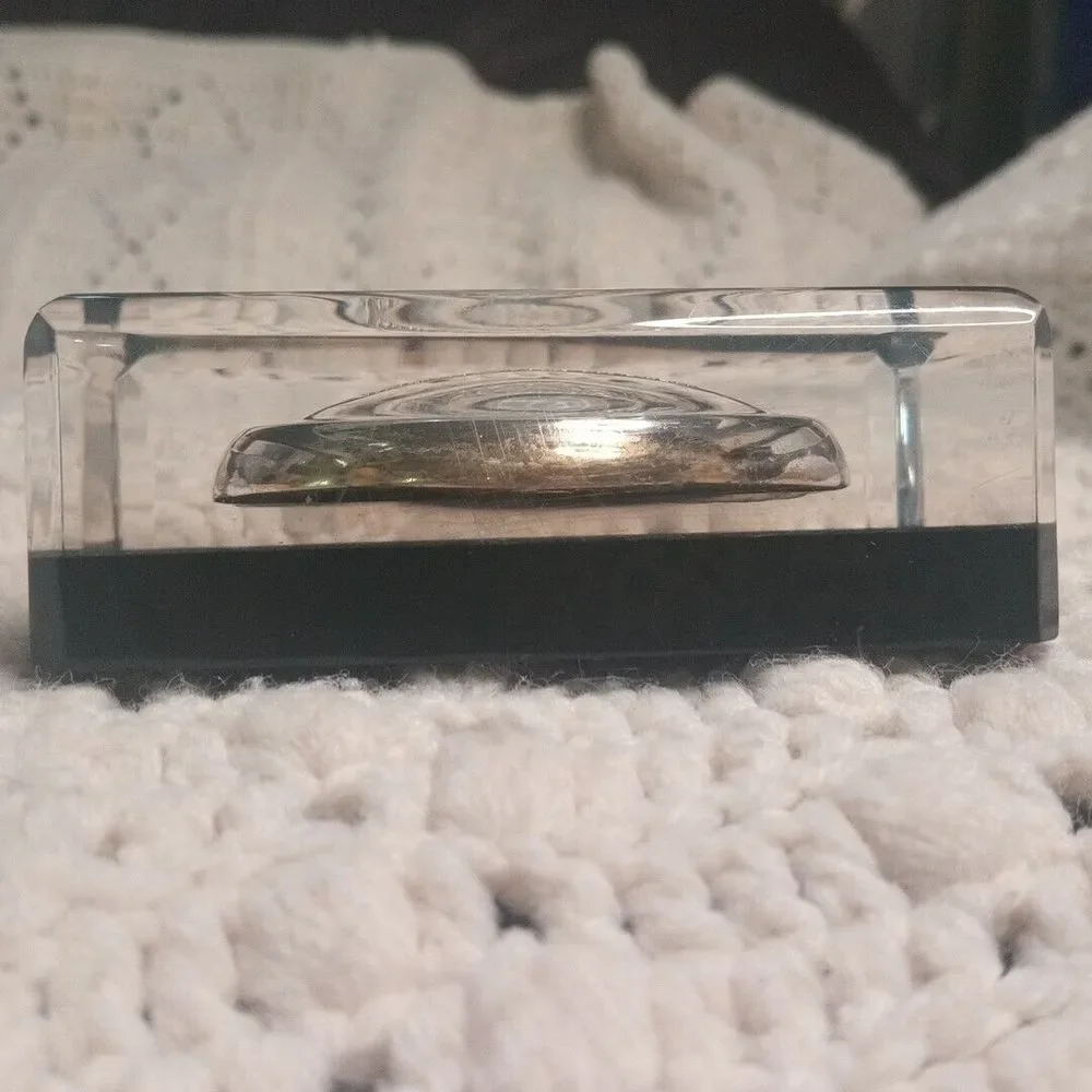 Vintage Designer MONET TM New York London‎ Paris Clear Desk Paper Weight RARE